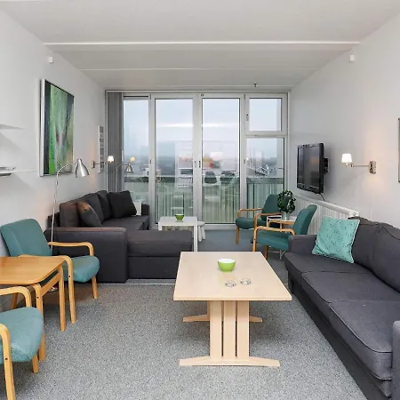 Ciii Apartment *